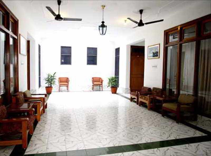 Hotel Sunbird Bharatpur Buitenkant foto